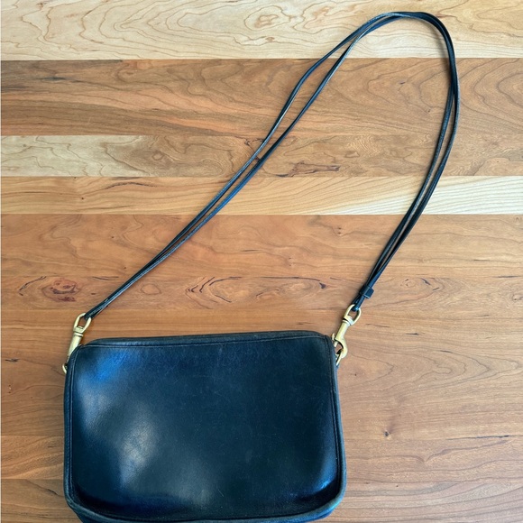 Vintage Coach Crossbody Bag - Picture 7 of 7